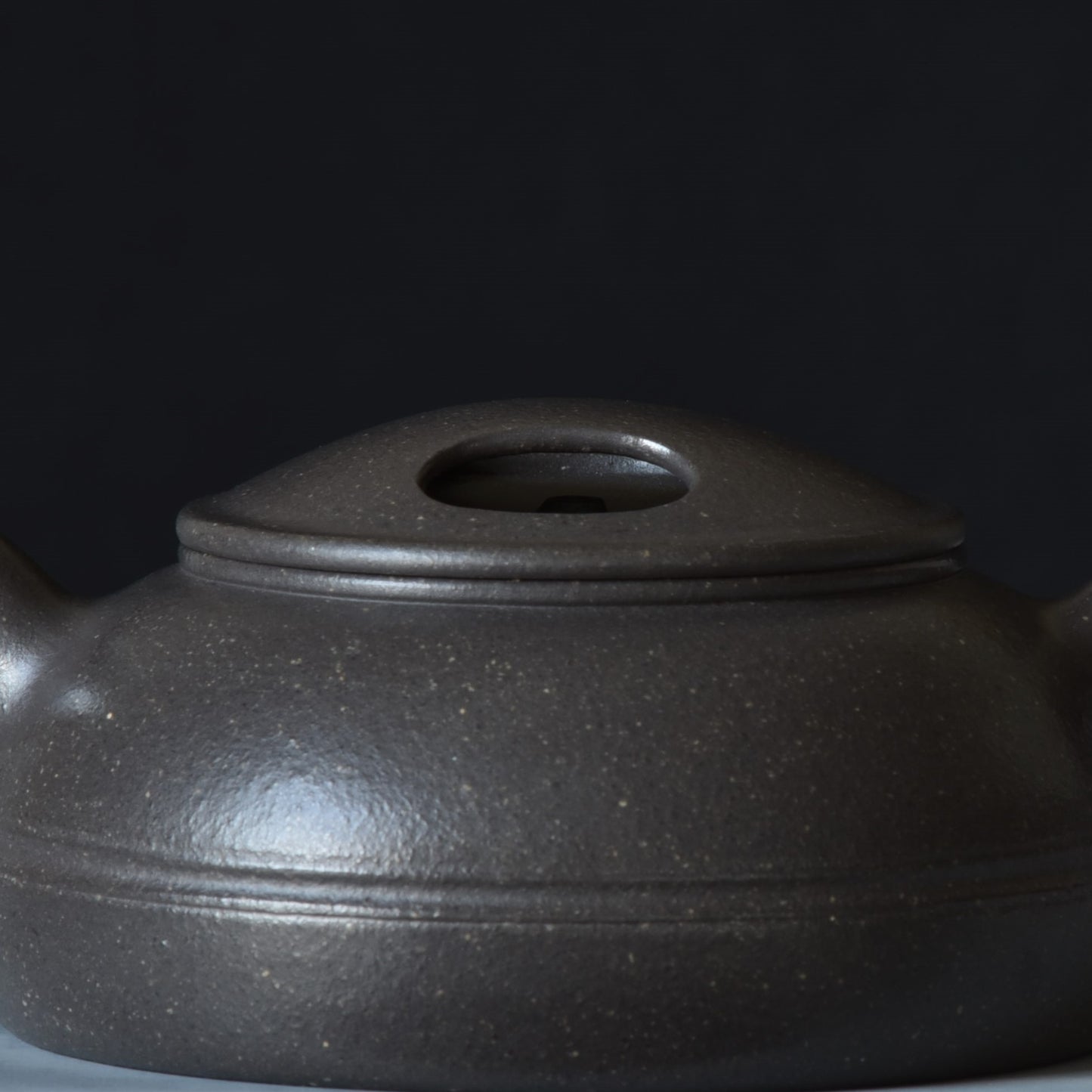 Niu Gai Xian Yuan (牛盖线圆) Qian Xi Zini Yixing Teapot