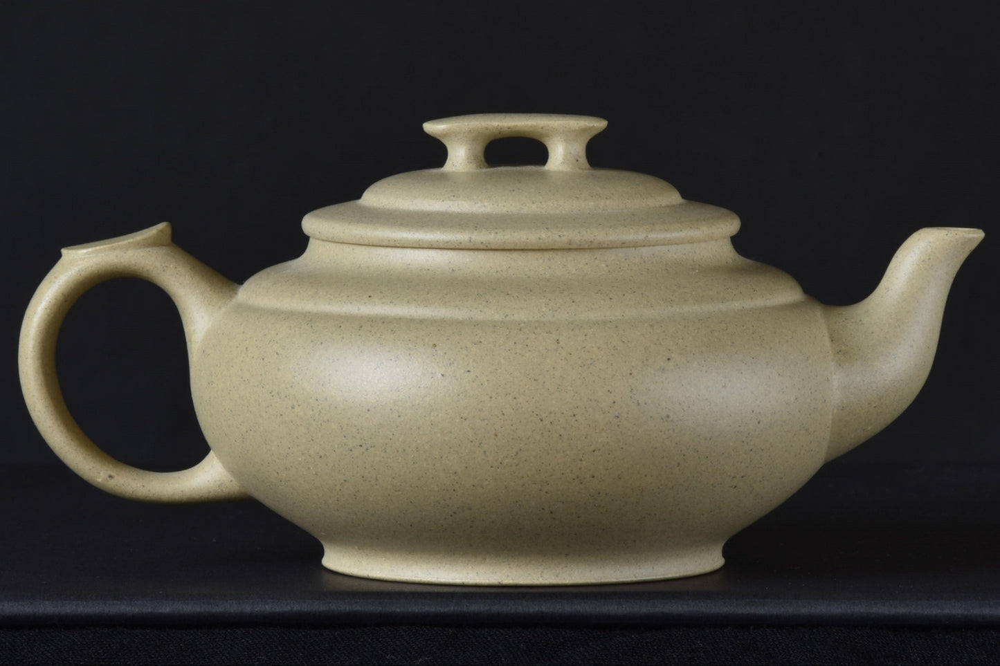 Shang Xin Qiao (上新桥) Benshan Lüni Yixing Teapot
