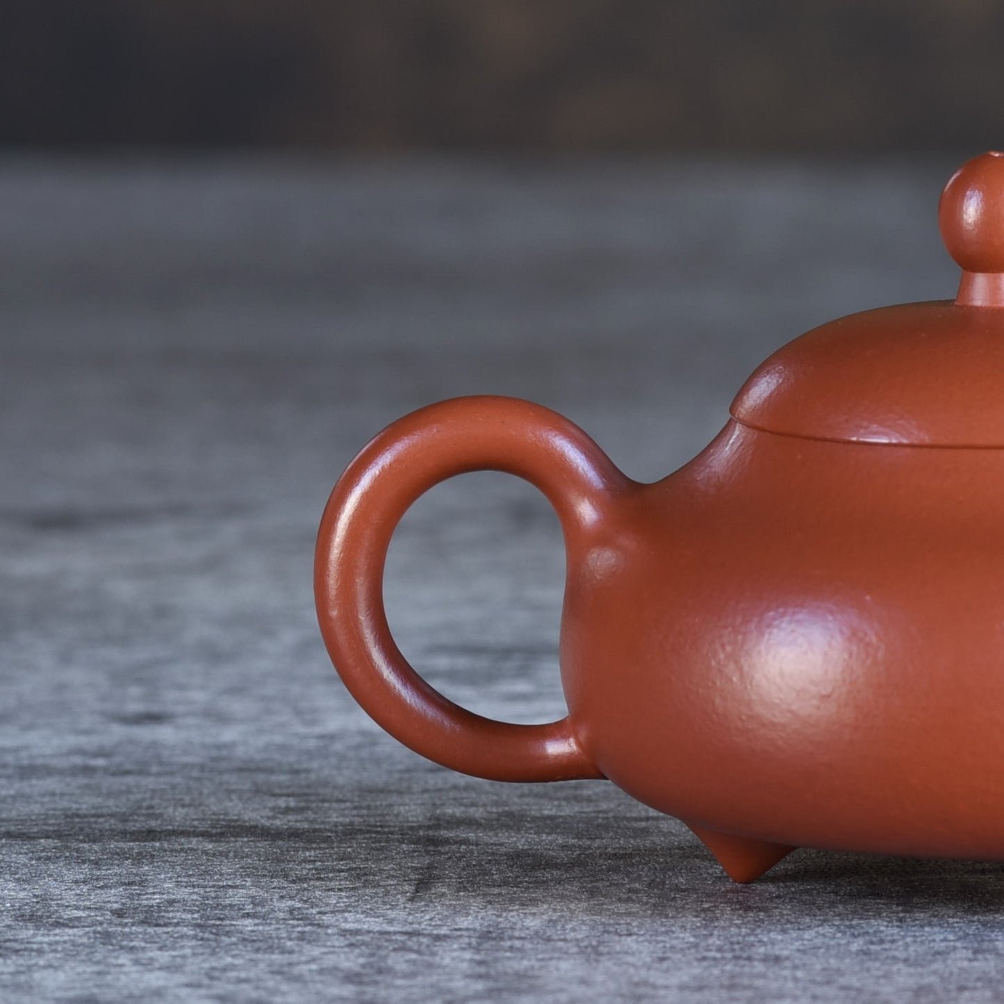 Three-Legged Yu Ru "Jade Breast" (三足玉乳) Zhuni Yixing Teapot
