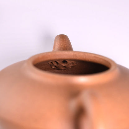 He Huan (合欢) Golden Duanni Yixing Teapot