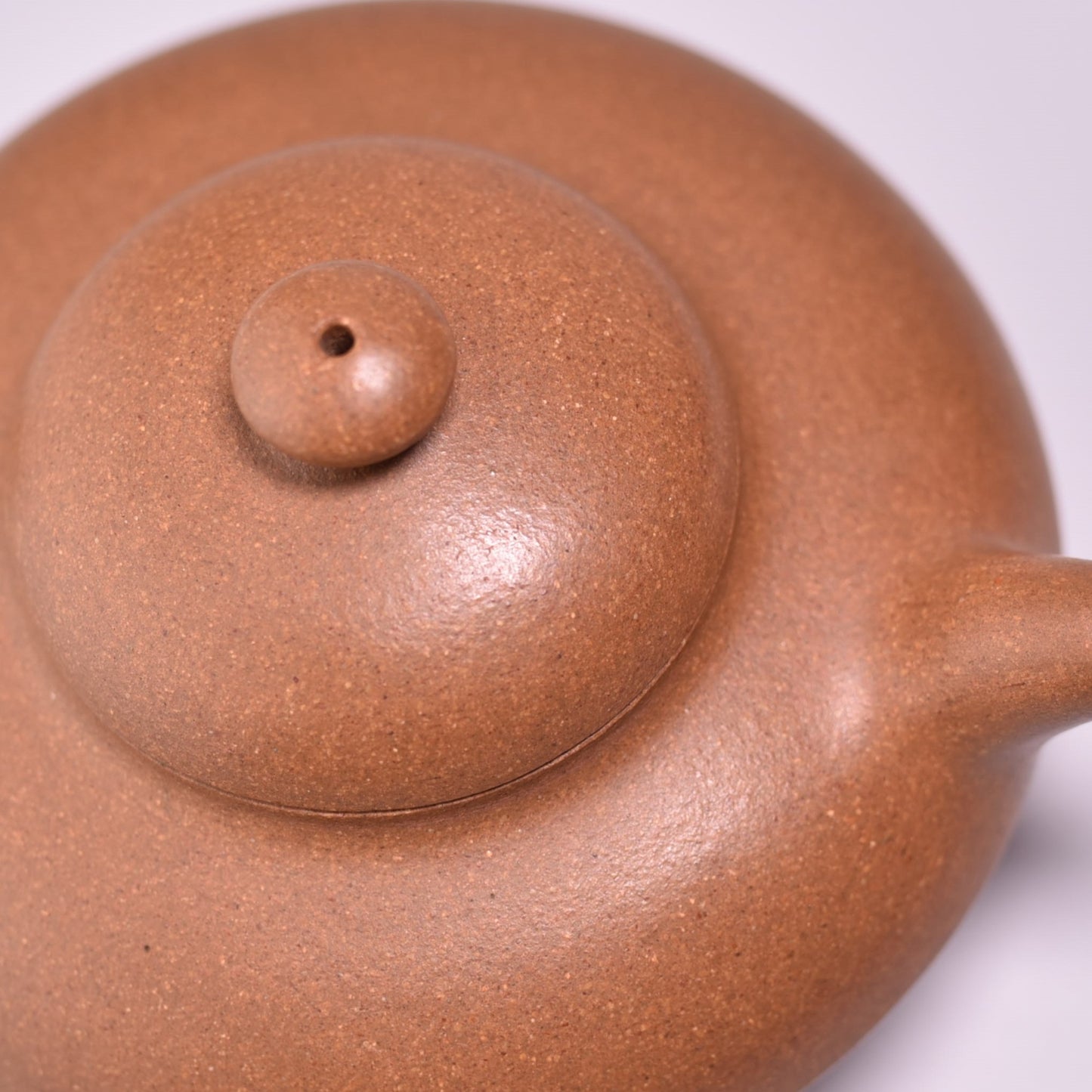 He Huan (合欢) Golden Duanni Yixing Teapot