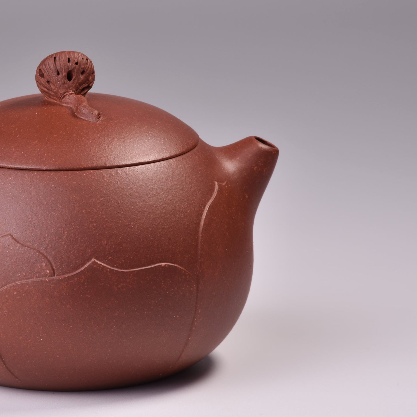 Brahma's Lotus (梵莲) Di Cao Qing Yixing Teapot