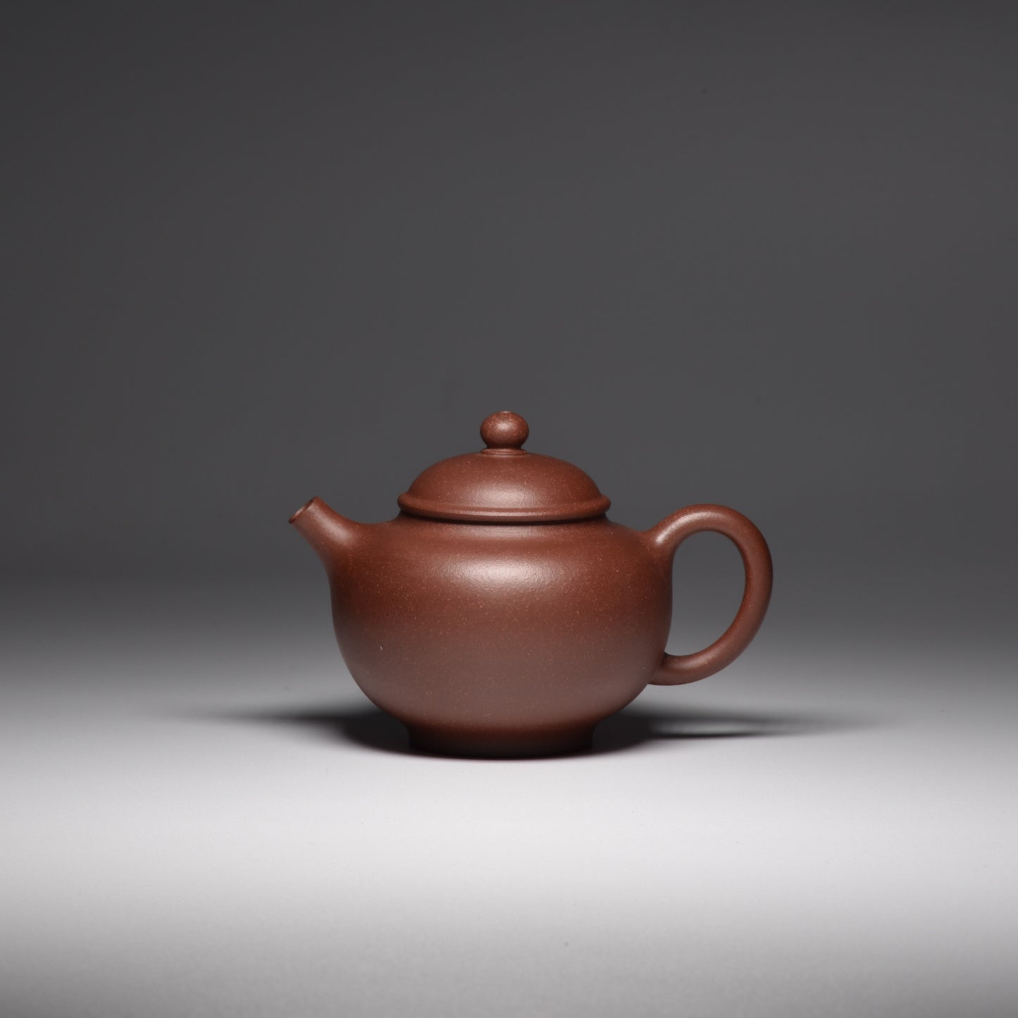 Gong Zhu (贡珠) Di Cao Qing Yixing Teapot