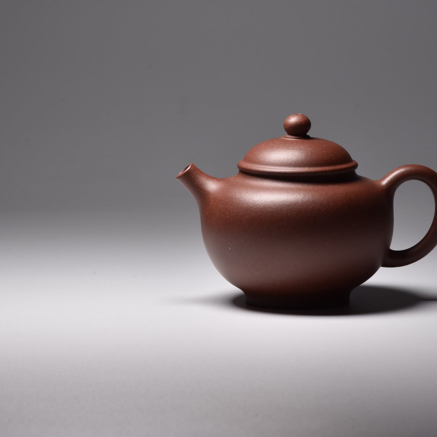 Gong Zhu (贡珠) Di Cao Qing Yixing Teapot