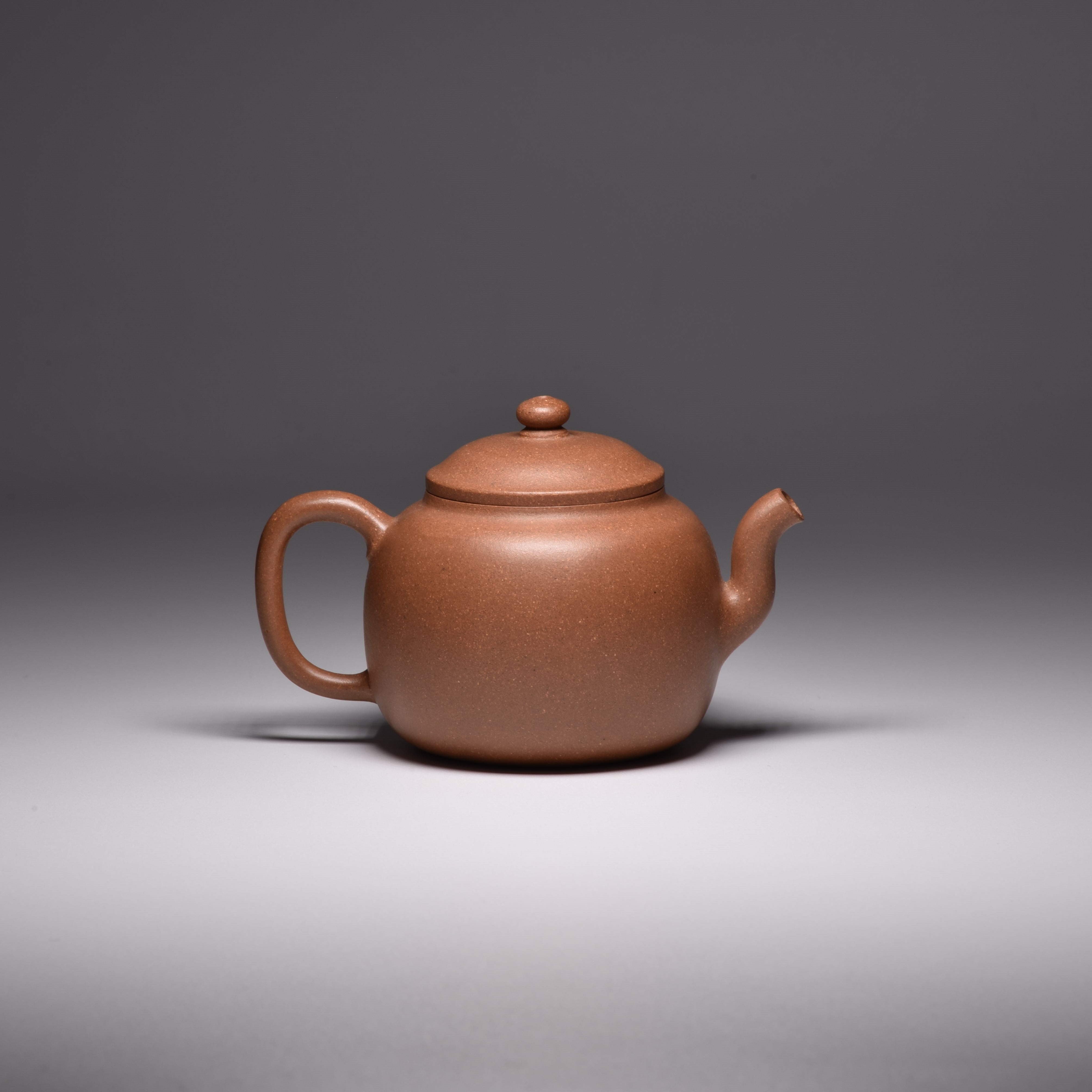 Pao Zun (匏樽) Duanni Yixing Teapot #2052 – FatBat Puerh