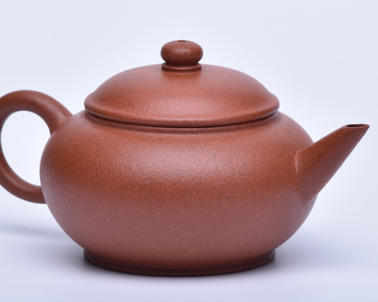 Shui Ping (水平) HONGNI Yixing Teapot #5022