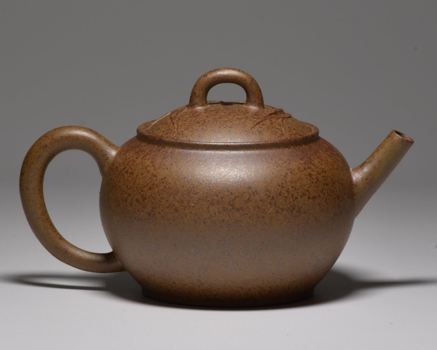 Miao Zhu (妙竹) Wood Fired GOLDEN DUANNI Yixing Teapot #5025
