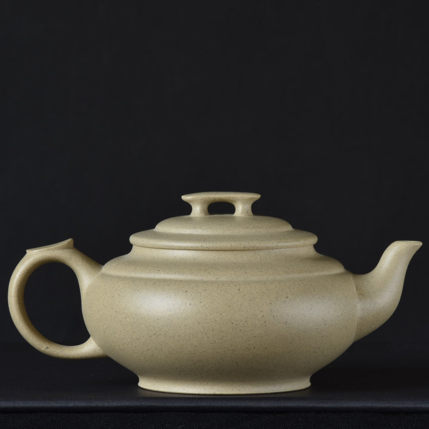 Shang Xin Qiao (上新桥) Benshan Lüni Yixing Teapot