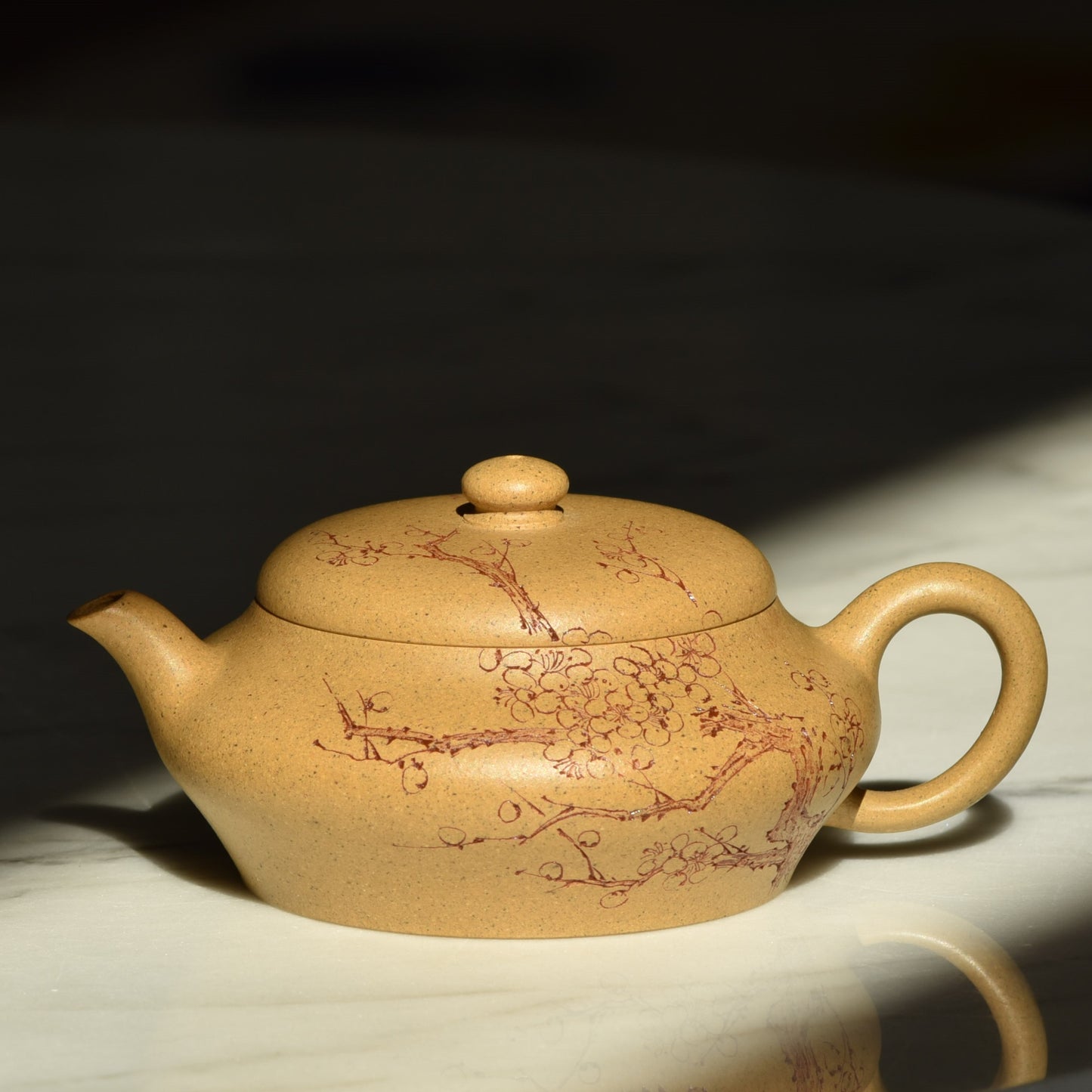 Plum Blossom Breeze (梅风•沁心) Golden Duan Ni Yixing Teapot