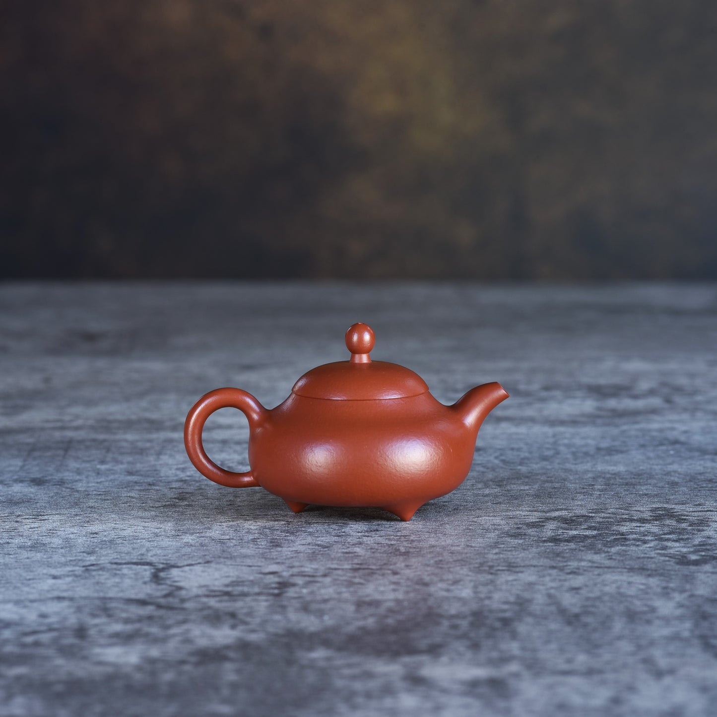 Three-Legged Yu Ru "Jade Breast" (三足玉乳) Zhuni Yixing Teapot