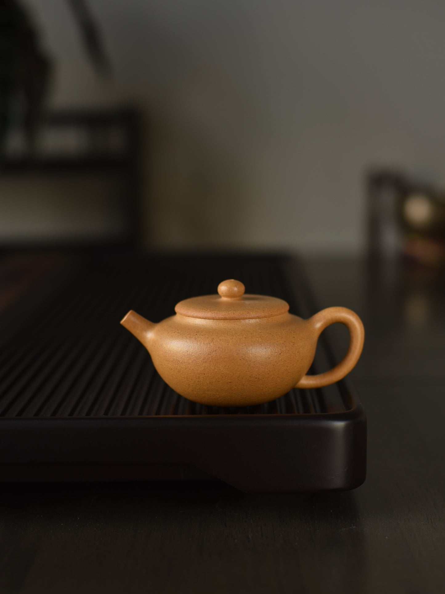 Ji Yu (集玉) Golden Duan Ni Yixing Teapot