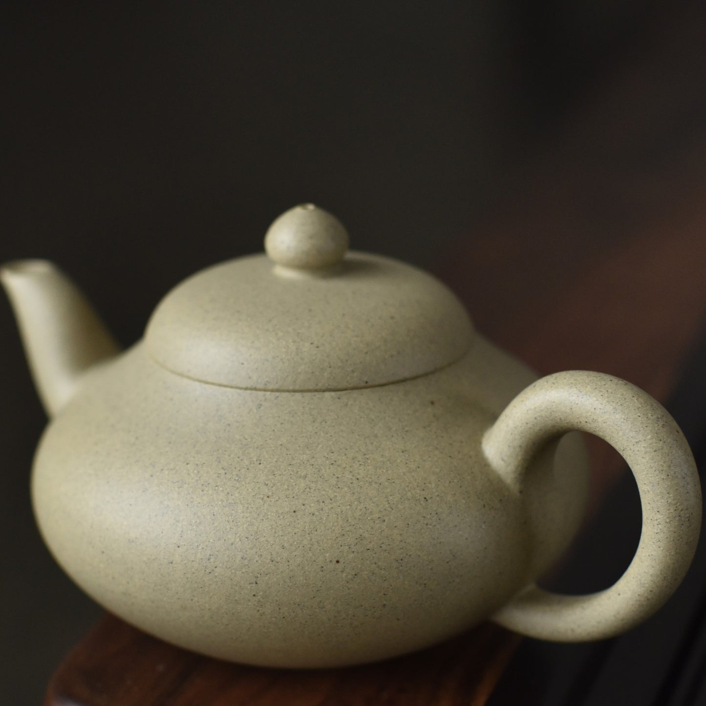 Autumn Floods (秋水) Ben Shan Lv Ni Yixing Teapot