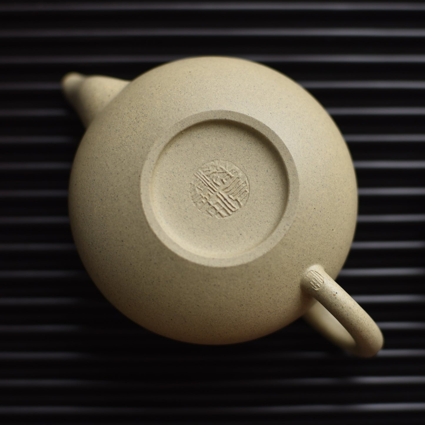 Autumn Floods (秋水) Ben Shan Lv Ni Yixing Teapot