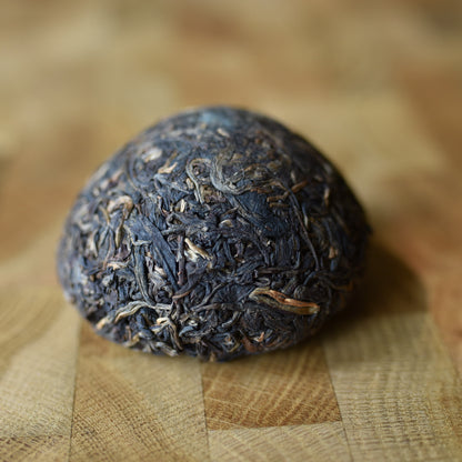 Xiaguan 2011 "Bulang Old Tree" (BanPen Lao Zhai) Tuo Raw Puerh